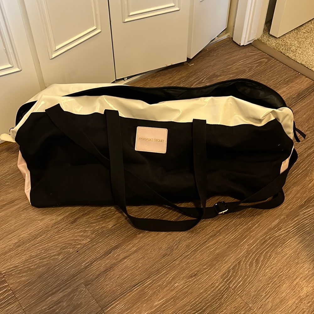 Victoria secret duffel bag